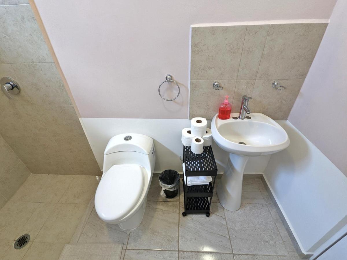 פוארטו מורלוס 2-Bedroom Condo By The Jungle W/ Swimming Pool מראה חיצוני תמונה